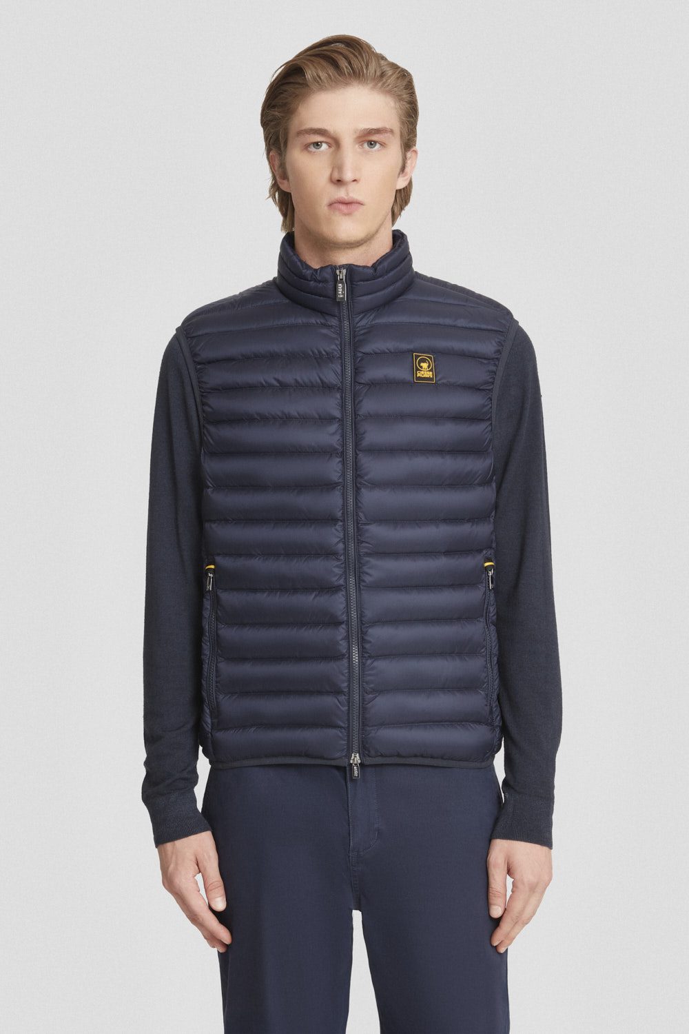 ASTOR_253CFMV20049N3N11D341XXP_2